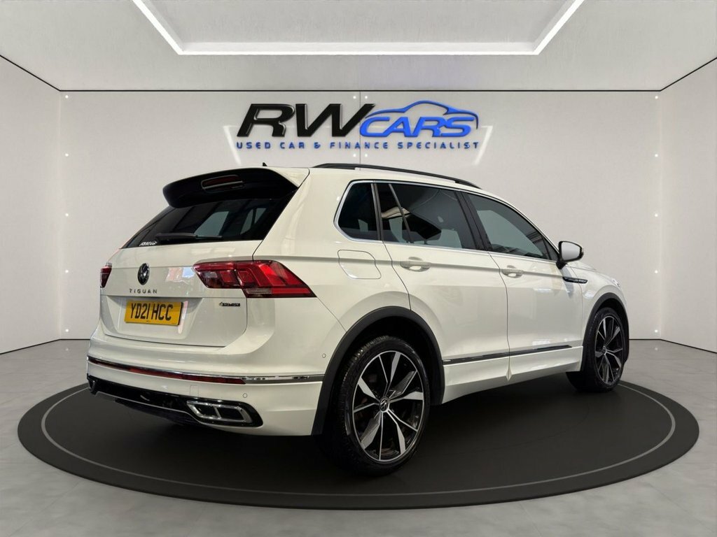 Volkswagen Tiguan 2L R-line White #4