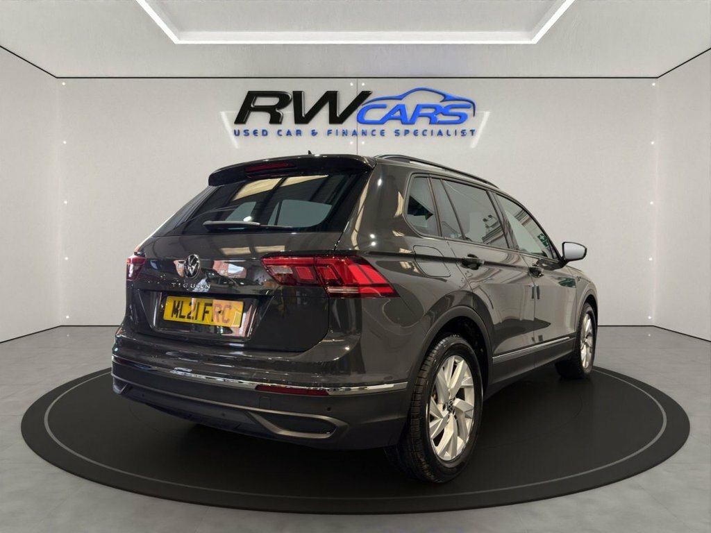 Volkswagen Tiguan 1.5L Life Grey #4