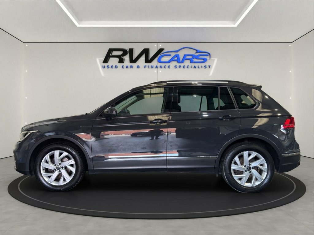 Volkswagen Tiguan 1.5L Life Grey