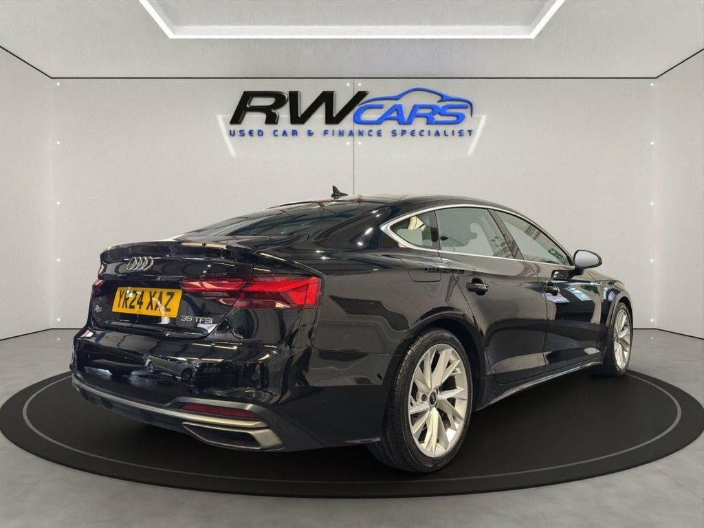 Audi A5 2L Sport Black #3