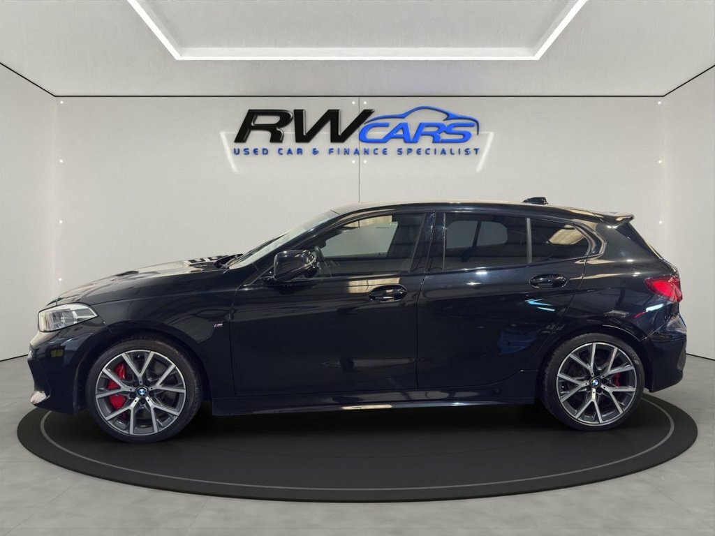 BMW 1 Series 2L Null Black