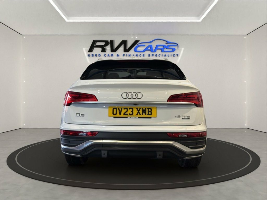 Audi Q5 2L S Line White #3