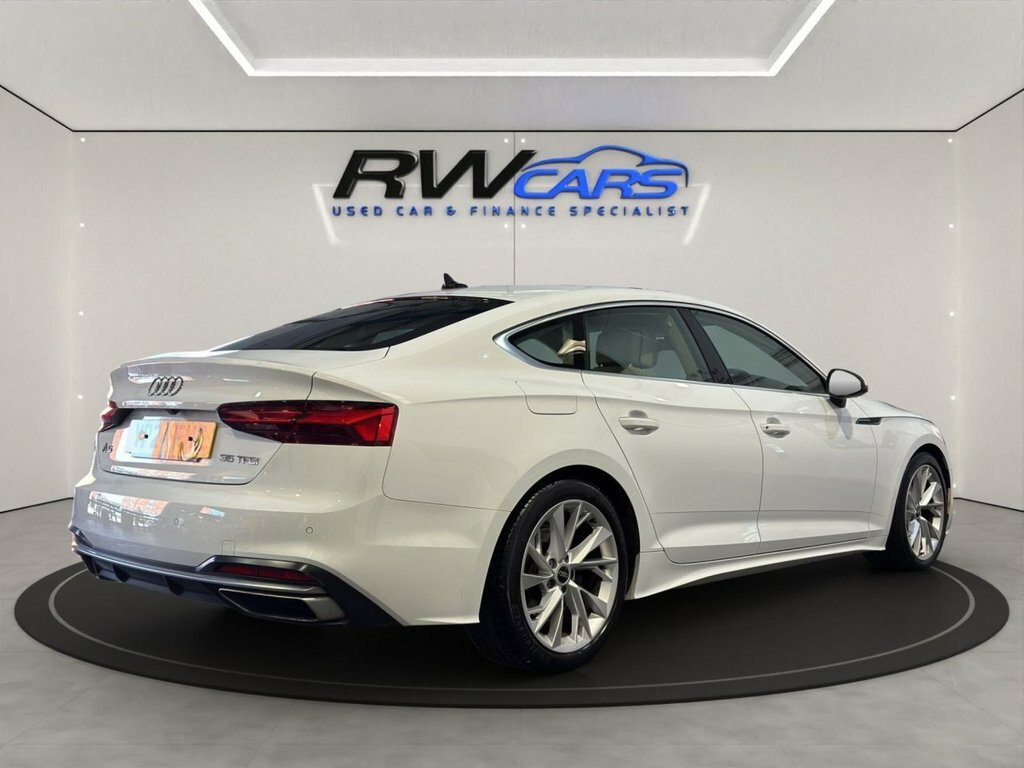 Audi A5 2L Sport White #4