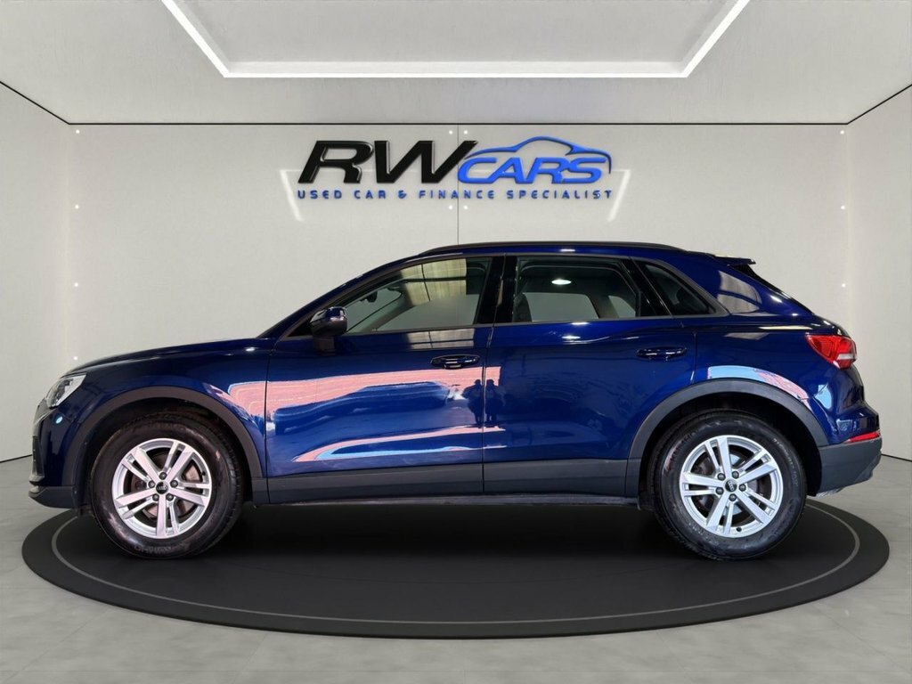 Audi Q3 1.5L Technik Blue #2