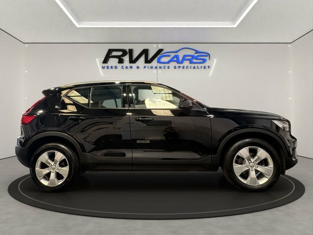 Volvo XC40 1.5L Momentum Black #6