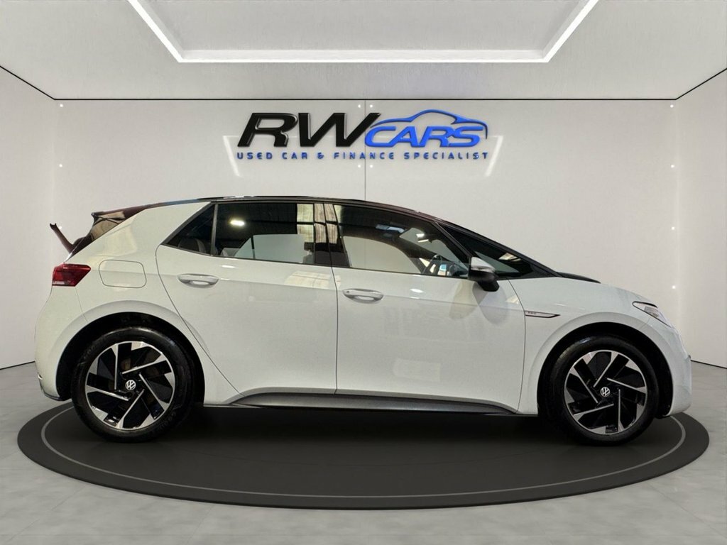 Volkswagen ID.3 Hatchback White #4