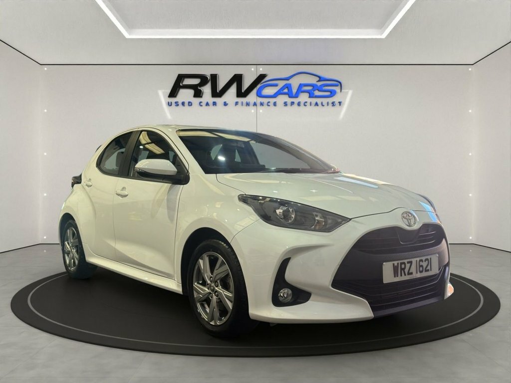 Toyota Yaris 1.5L Icon White #5