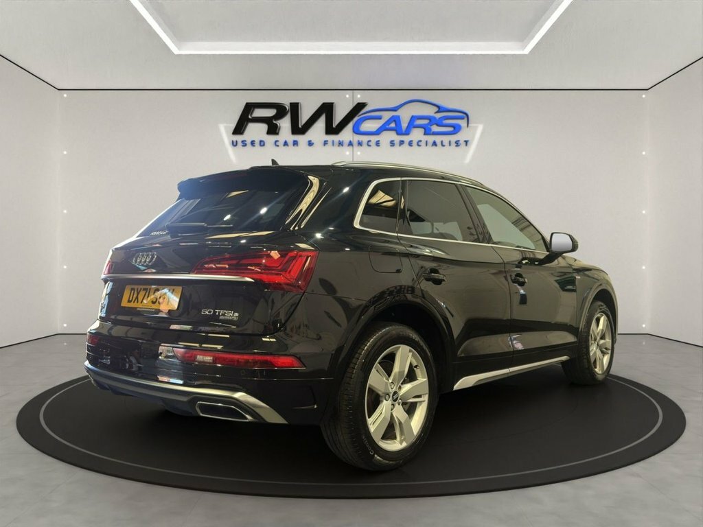 Audi Q5 2L S Line Black #4