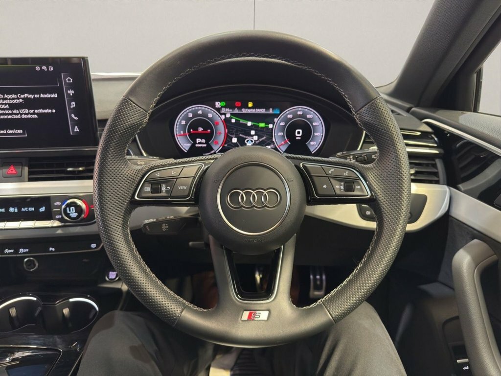 Audi A4 Avant 40 Tfsi 204 Black Edition S Tronic Cs Black #18