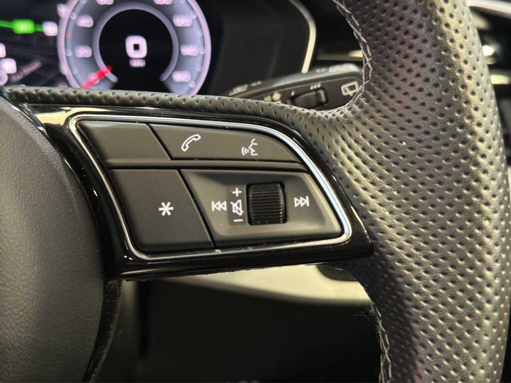 Audi A4 Avant 40 Tfsi 204 Black Edition S Tronic Cs Black #14