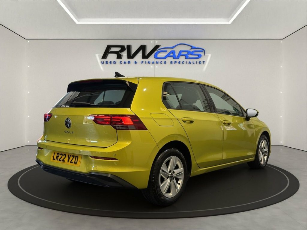Volkswagen Golf 1.5L Life Yellow #3