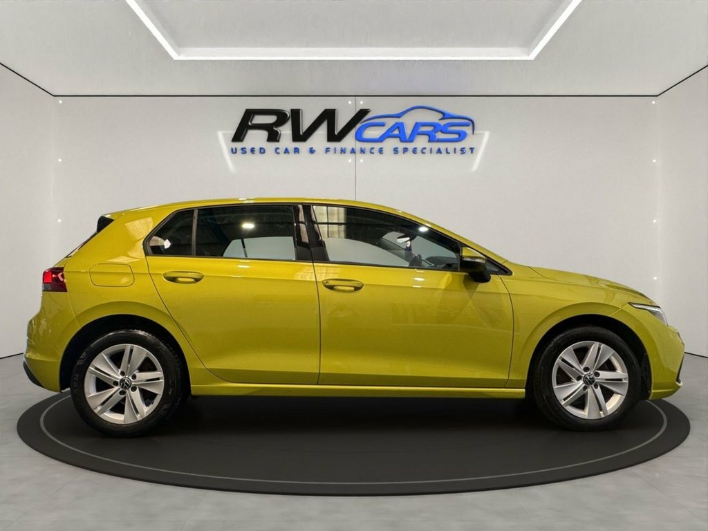 Volkswagen Golf 1.5L Life Yellow #4