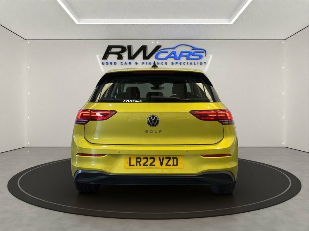 Volkswagen Golf 1.5L Life Yellow #2
