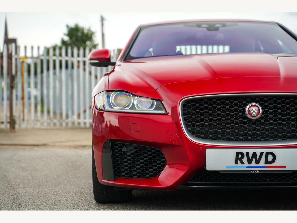 Jaguar XF 3.0 V6 S Euro 6 S S Red #5