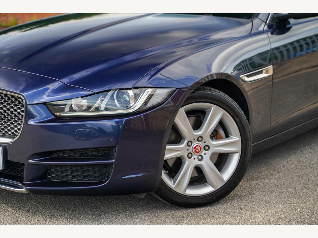 Jaguar XE 2.0I Portfolio Euro 6 S S GF18LXJ Blue #2