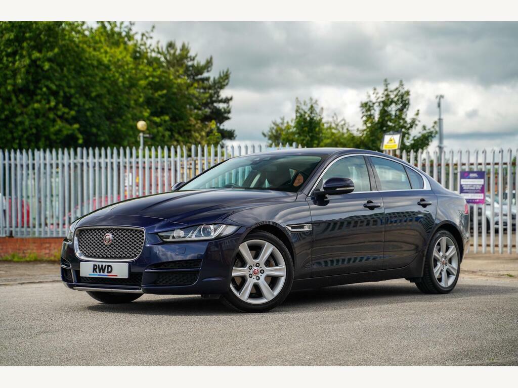 Jaguar XE 2.0I Portfolio Euro 6 S S Blue