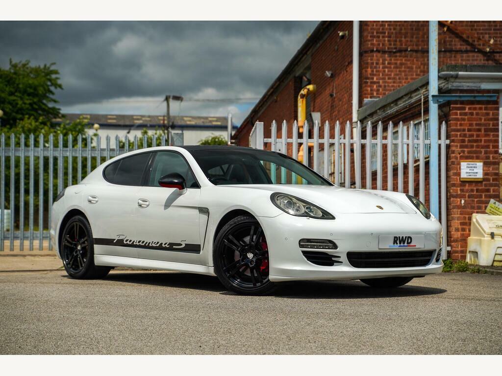 Porsche Panamera 3.0D V6 Platinum Edition Tiptronics Euro 5 S S White
