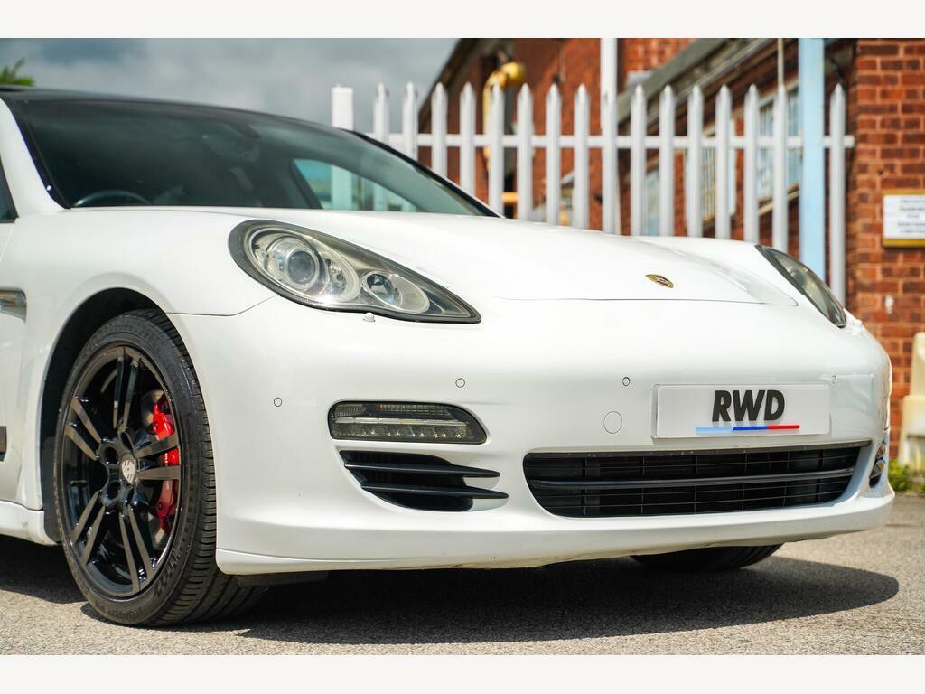 Porsche Panamera 3.0D V6 Platinum Edition Tiptronics Euro 5 S S White #4