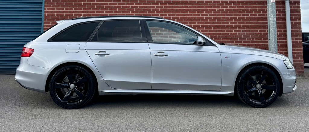 Audi A4 Avant 2.0 Tdi Black Edition Silver #4