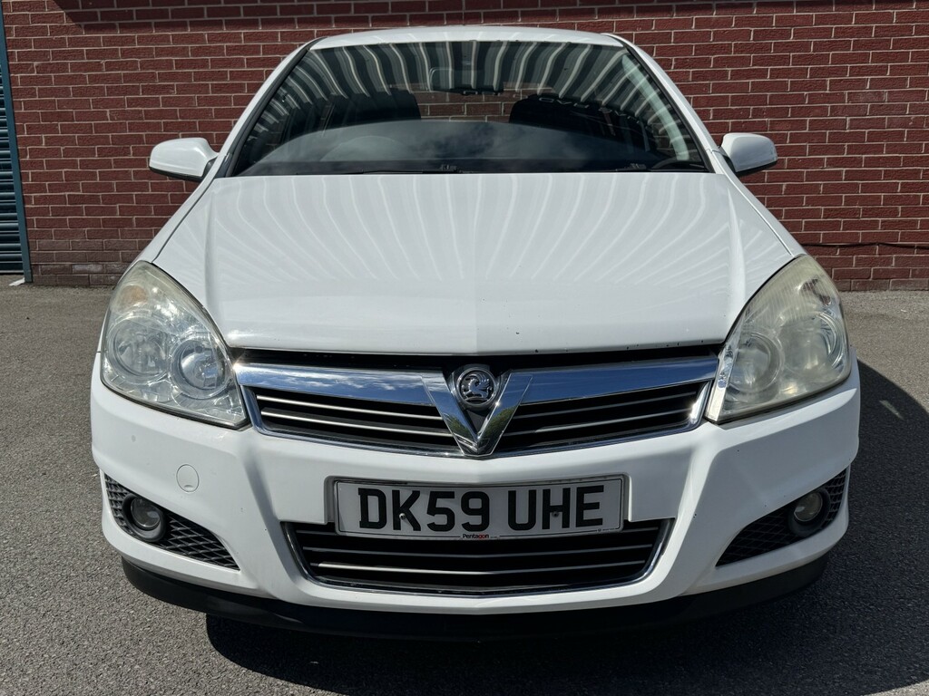 Vauxhall Astra 1.6 I 16V Design White #2