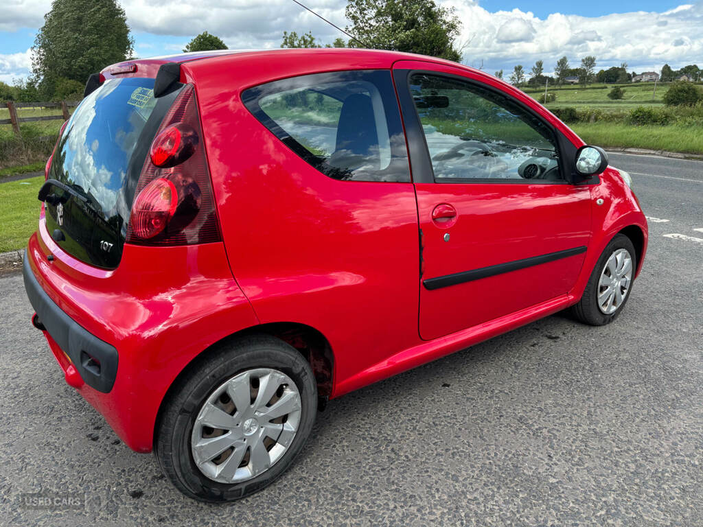 Peugeot 107 1.0 Active Red #6