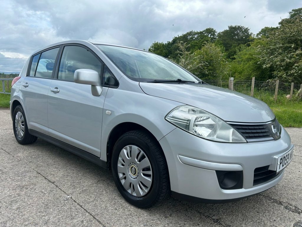 Nissan Tiida Hatchback Hatchback 2009 Silver #9