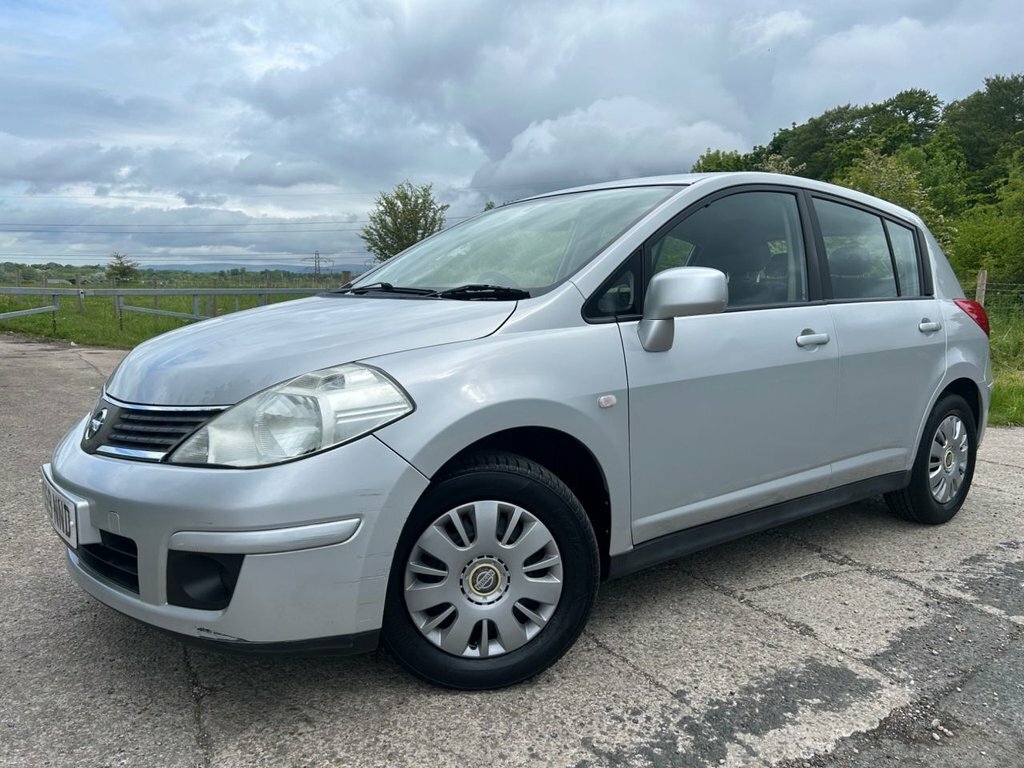 Nissan Tiida Hatchback PO59NND Silver #4