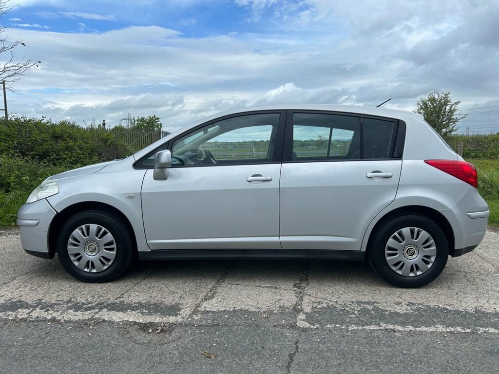 Nissan Tiida Hatchback PO59NND Silver #5