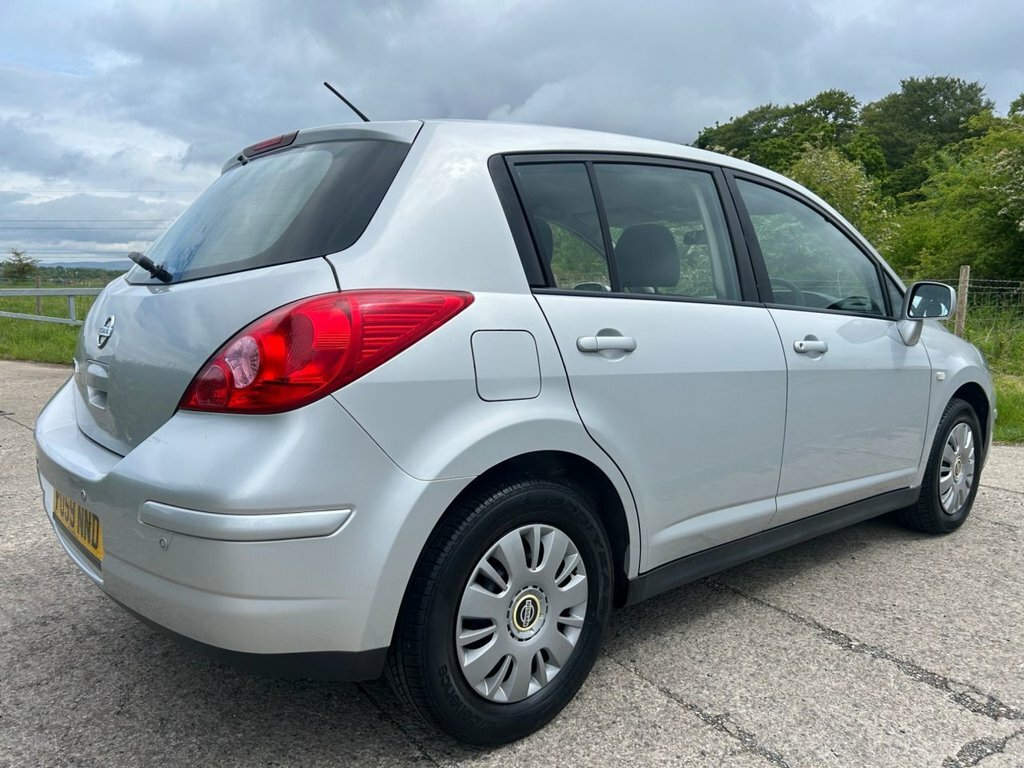 Nissan Tiida Hatchback PO59NND Silver #3