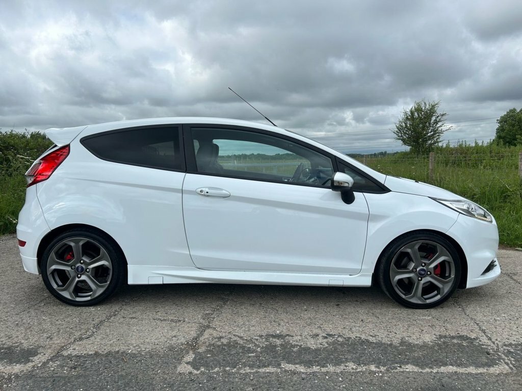 Ford Fiesta 1.6L St-3 KR17BYL White #2