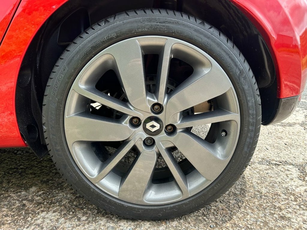Renault Clio Hatchback Red #35