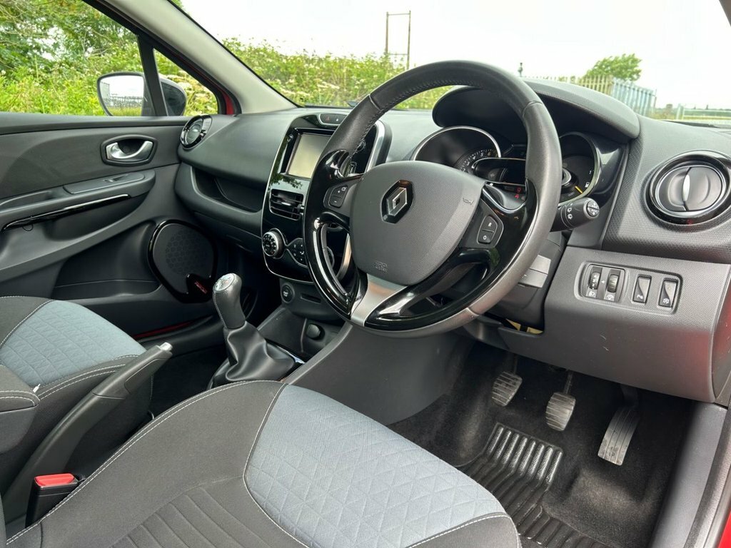 Renault Clio Hatchback Red #14