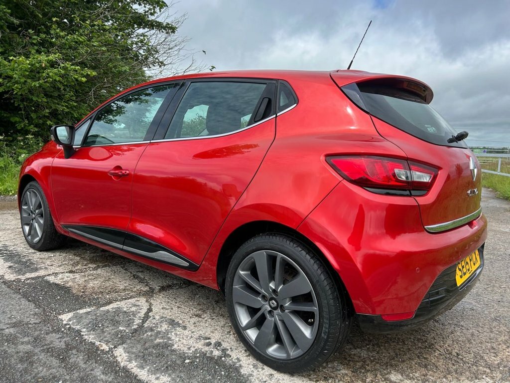 Renault Clio Hatchback Red #6