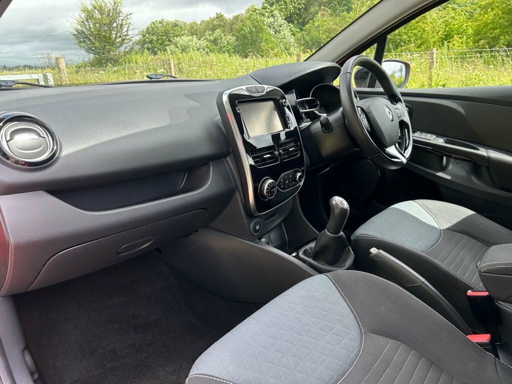 Renault Clio Hatchback Red #30