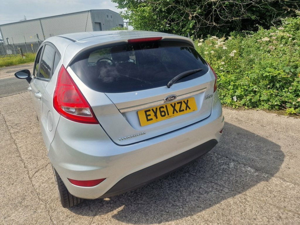 Ford Fiesta 1.4L Titanium Silver #6
