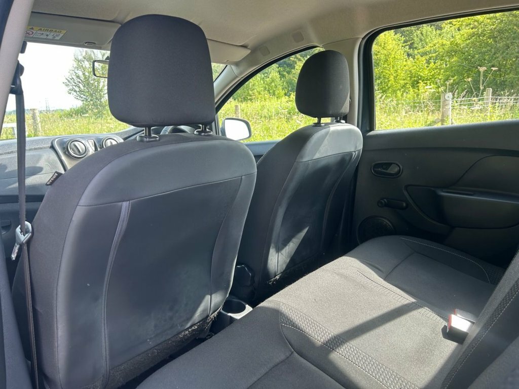 Dacia Sandero Ambiance White #25