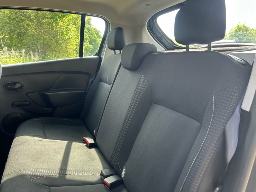 Dacia Sandero Ambiance White #26