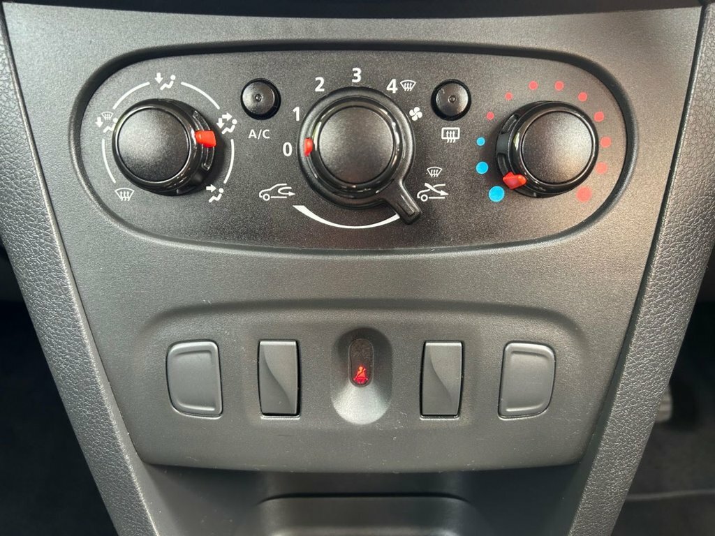 Dacia Sandero Ambiance White #21