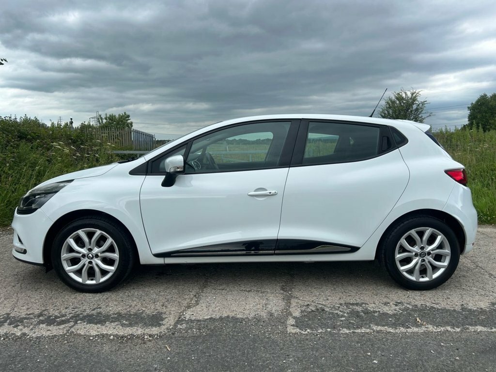Renault Clio 1.2L Dynamique Nav White #5