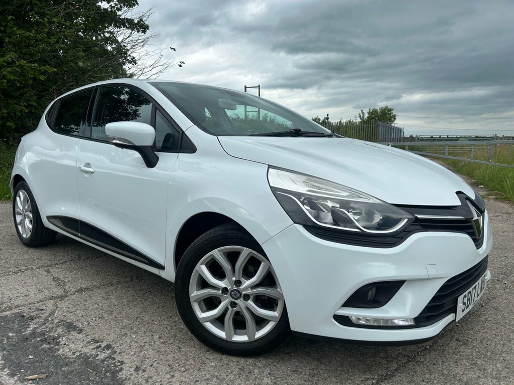 Renault Clio 1.2L Dynamique Nav White