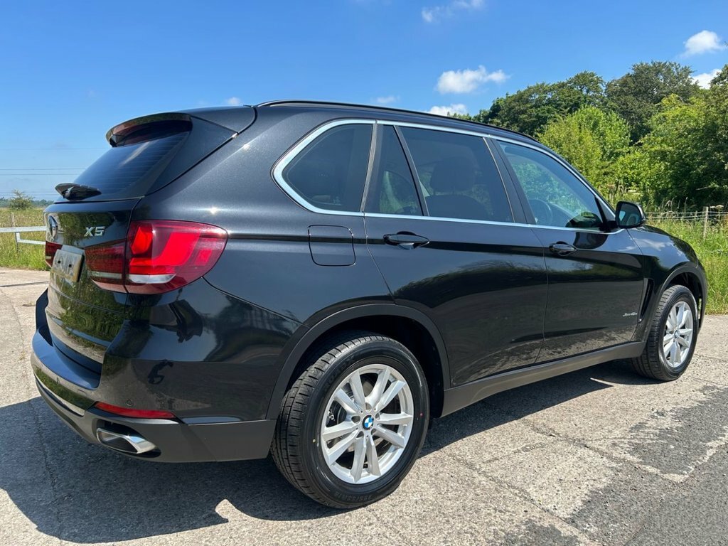 BMW X5 2L Se Black #3