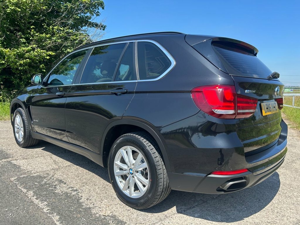 BMW X5 2L Se Black #6