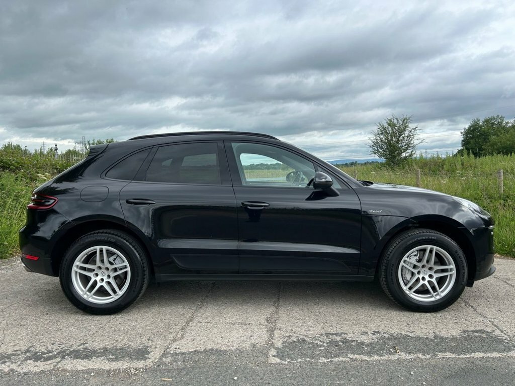 Porsche Macan 3L S Black #2