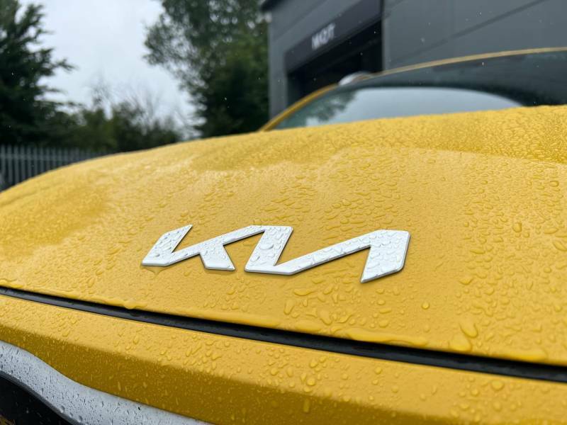 Kia Stonic 1.0T Gdi 99 2 Dct - 2022 72 MJ72LCU Yellow #3