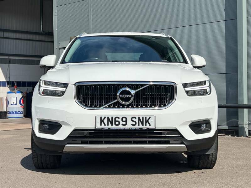 Volvo XC40 2.0 D3 Momentum Pro Awd Geartronic - 2019 69 KN69SNK White #3