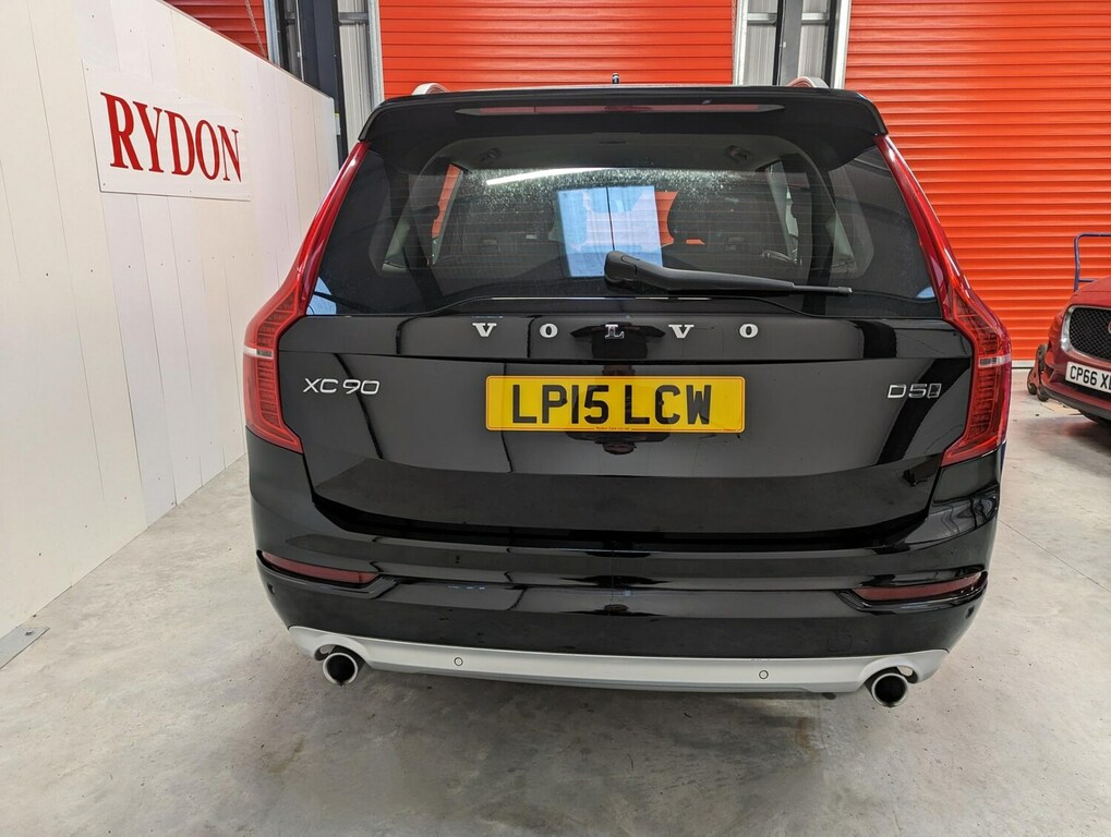 Volvo XC90 2.0 D5 Momentum Awd Geartronic Black #4