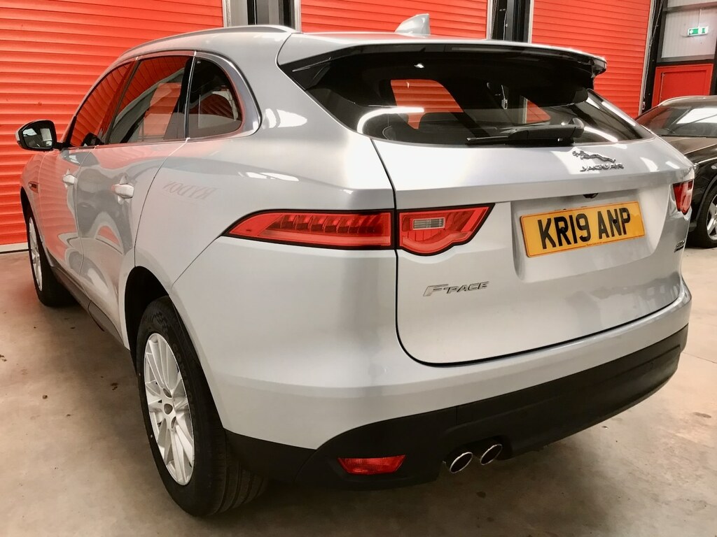 Jaguar F-Pace 2.0D Portfolio Awd KR19ANP Silver #3