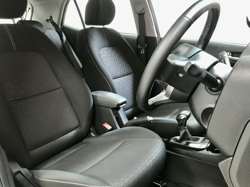 Kia Picanto 1.0 3 4 Seats WG23OUA White #6