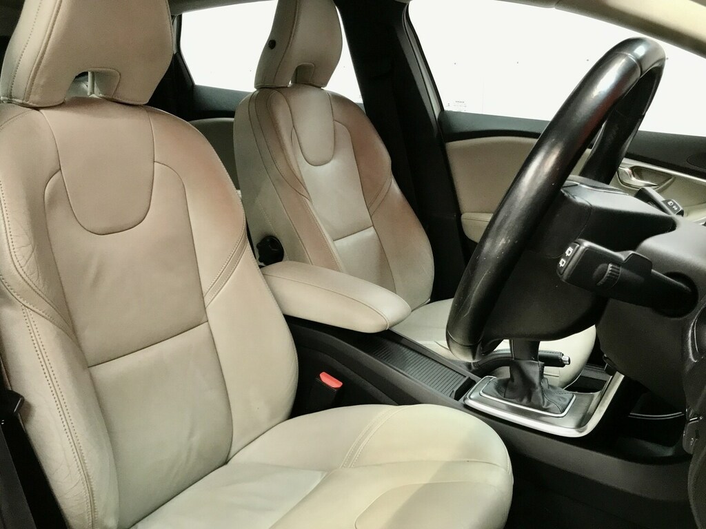 Volvo V40 D2 Se Lux WP63OTR White #6