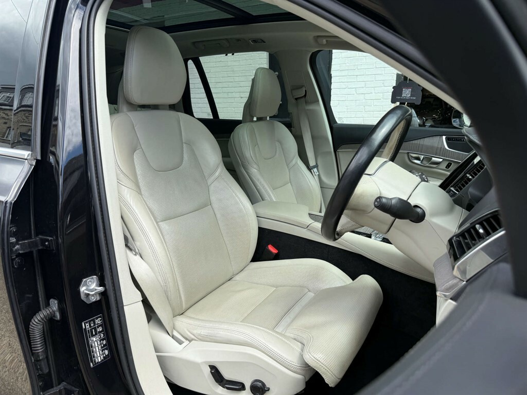 Volvo XC90 Suv Black #4
